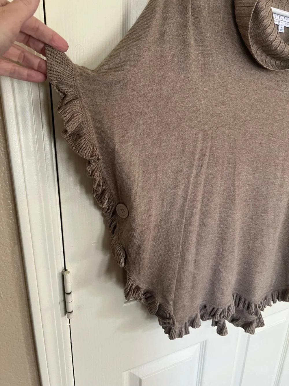 Joseph A Taupe Ruffle Poncho Sweater M Cowl Neck Knit Cape Style Top - Picture 3 of 11
